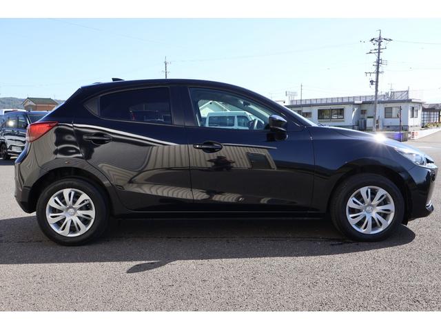 ＭＡＺＤＡ２ １５Ｓ　スマートエディション　４ＷＤ　ワンオーナー　ＥＴＣ　全周囲カメラ　ナビ　ＢＳＭ　クリアランスソナー　レーンアシスト　衝突被害軽減システム　オートライト　ＬＥＤヘッドランプ　スマートキー　アイドリングストップ（16枚目）