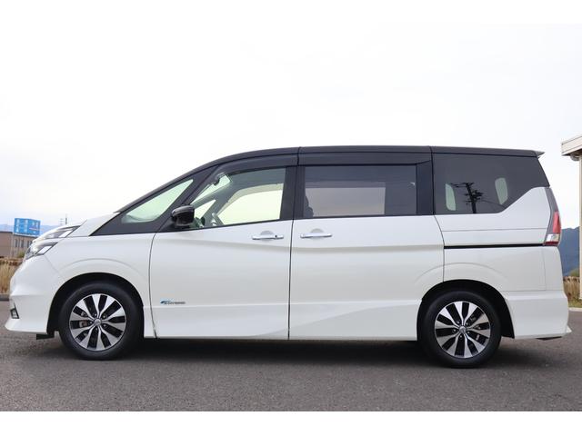 セレナ ハイウェイスター　ワンオーナー　ＥＴＣ　全周囲カメラ　ナビ　ＴＶ　オートクルーズコントロール　パークアシスト　衝突被害軽減システム　両側スライド・片側電動　オートライト　スマートキー　アイドリングストップ　ＣＶＴ（17枚目）