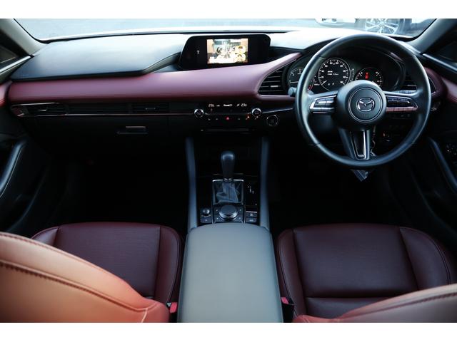 MAZDA3ファストバック XDバーガンディ セレクション 4WD ワンオーナー 純正ナビ フルセグTV 360°ビューモニター レッドレザーシート シートヒーター ステアヒーター ETC LEDヘッドライト スマートキー クリーンディーゼル(2枚目)