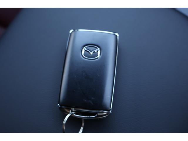 MAZDA3ファストバック XDバーガンディ セレクション 4WD ワンオーナー 純正ナビ フルセグTV 360°ビューモニター レッドレザーシート シートヒーター ステアヒーター ETC LEDヘッドライト スマートキー クリーンディーゼル(11枚目)