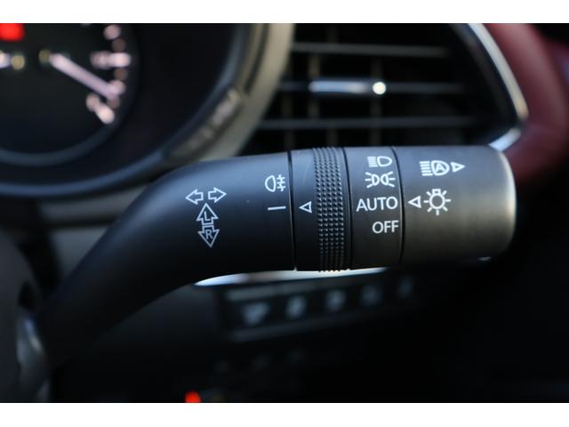 MAZDA3ファストバック XDバーガンディ セレクション 4WD ワンオーナー 純正ナビ フルセグTV 360°ビューモニター レッドレザーシート シートヒーター ステアヒーター ETC LEDヘッドライト スマートキー クリーンディーゼル(22枚目)