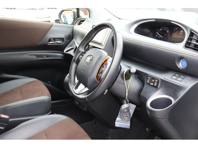 シエンタ ハイブリッドG クエロ 純正ナビ ハーフレザーシート パノラミックビューモニター ETC LEDヘッドライト 両側電動スライドドア 7人乗り フォグランプ TV クルーズコントロール オートマチックハイビーム オートライト(24枚目)