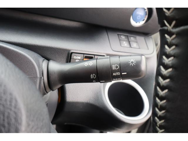 シエンタ ハイブリッドG クエロ 純正ナビ ハーフレザーシート パノラミックビューモニター ETC LEDヘッドライト 両側電動スライドドア 7人乗り フォグランプ TV クルーズコントロール オートマチックハイビーム オートライト(29枚目)