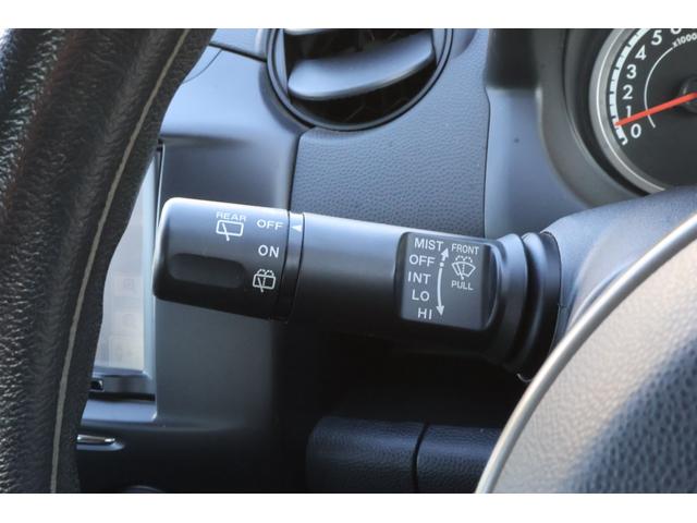 デミオ 13C 5速MT 純正ナビ TV キーレス 電動格納ドアミラー 衝突安全ボディ ABS CD エアコン パワーステアリング パワーウィンドウ(9枚目)