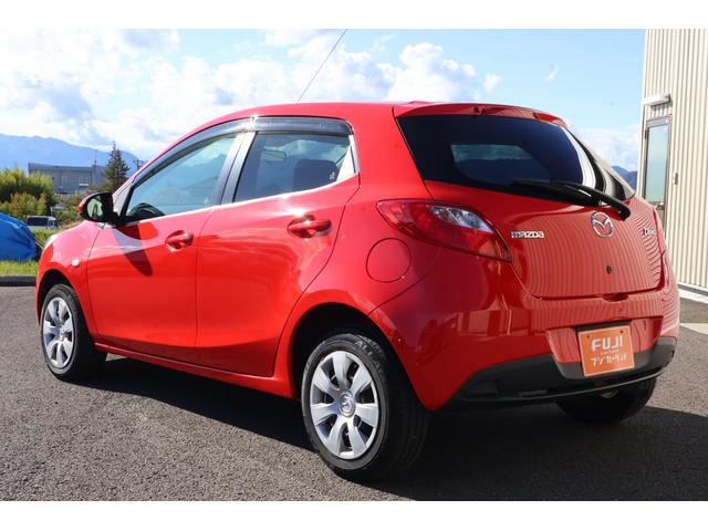 デミオ 13C 5速MT 純正ナビ TV キーレス 電動格納ドアミラー 衝突安全ボディ ABS CD エアコン パワーステアリング パワーウィンドウ(17枚目)