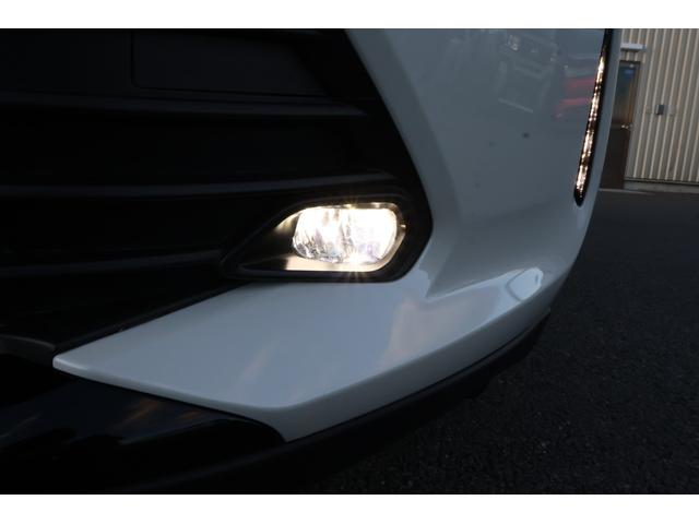 ハリアーハイブリッド プレミアム 4WD ワンオーナー 純正9インチナビ フルセグTV バックカメラ ETC2.0 トヨタセーフティセンス パワーバックドア ハーフレザー パワーシート LEDヘッドライト(22枚目)