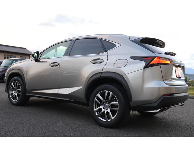 ＮＸ ＮＸ２００ｔ　Ｉパッケージ　４ＷＤ　純正ナビ　バックカメラ　フルセグＴＶ　ＥＴＣ　ブラックレザー　パワーシート　パワーバックドア　衝突被害軽減ブレーキ　ＬＥＤヘッドライト　スマートキー　バックカメラ　クルーズコントロール（17枚目）