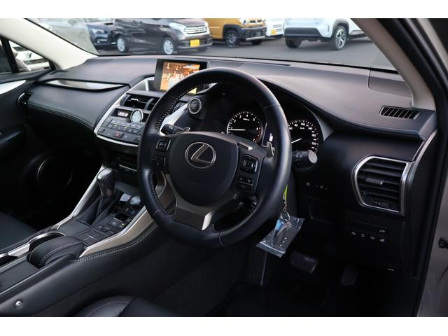 ＮＸ ＮＸ２００ｔ　Ｉパッケージ　４ＷＤ　純正ナビ　バックカメラ　フルセグＴＶ　ＥＴＣ　ブラックレザー　パワーシート　パワーバックドア　衝突被害軽減ブレーキ　ＬＥＤヘッドライト　スマートキー　バックカメラ　クルーズコントロール（35枚目）