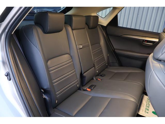 ＮＸ ＮＸ２００ｔ　Ｉパッケージ　４ＷＤ　純正ナビ　バックカメラ　フルセグＴＶ　ＥＴＣ　ブラックレザー　パワーシート　パワーバックドア　衝突被害軽減ブレーキ　ＬＥＤヘッドライト　スマートキー　バックカメラ　クルーズコントロール（36枚目）