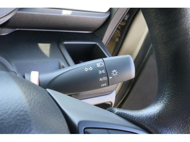 ソリオ ハイブリッドＭＧ　登録済未使用車　４ＷＤ　純正ナビ　全方位モニター　クルーズコントロール　スズキセーフティーサポート　フルセグＴＶ　両側スライド・片側電動　クルーズコントロール　オートライト　スマートキー（11枚目）