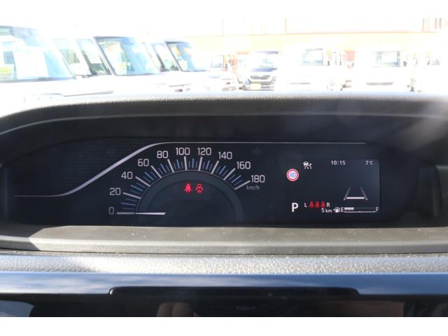 ソリオ ハイブリッドＭＧ　登録済未使用車　４ＷＤ　純正ナビ　全方位モニター　クルーズコントロール　スズキセーフティーサポート　フルセグＴＶ　両側スライド・片側電動　クルーズコントロール　オートライト　スマートキー（21枚目）