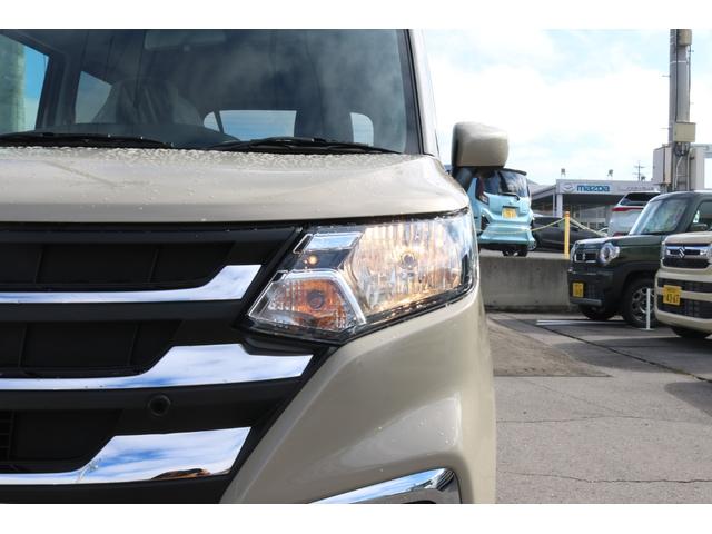 ソリオ ハイブリッドＭＧ　登録済未使用車　４ＷＤ　純正ナビ　全方位モニター　クルーズコントロール　スズキセーフティーサポート　フルセグＴＶ　両側スライド・片側電動　クルーズコントロール　オートライト　スマートキー（22枚目）