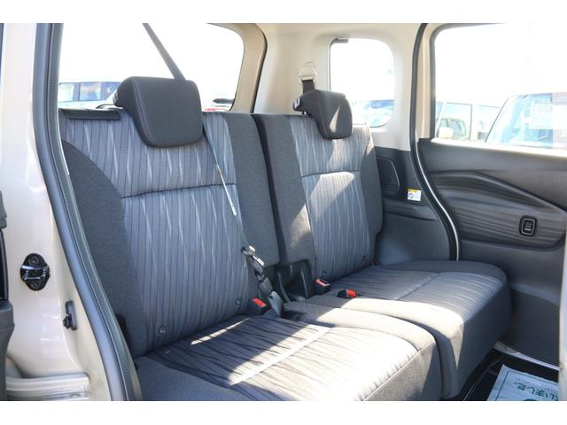 ソリオ ハイブリッドＭＧ　登録済未使用車　４ＷＤ　純正ナビ　全方位モニター　クルーズコントロール　スズキセーフティーサポート　フルセグＴＶ　両側スライド・片側電動　クルーズコントロール　オートライト　スマートキー（32枚目）