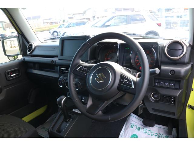 ジムニーシエラ ＪＣ　４ＡＴ　４ＷＤ　デモカーアップ　クリアランスソナー　クルコン　レーンアシスト　衝突被害軽減システム　オートライト　ＬＥＤヘッドランプ　ヘッドライトウォッシャー　シートヒーター　アルミホイール（3枚目）