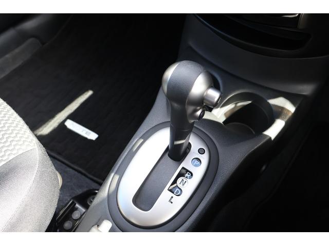 ノート Ｘ　ＦＯＵＲ　４ＷＤ　純正ナビ　アラウンドビューモニター　フルセグＴＶ　エマージェンシブレーキ　インテリジェントキー　プッシュスタート　フォグランプ（6枚目）