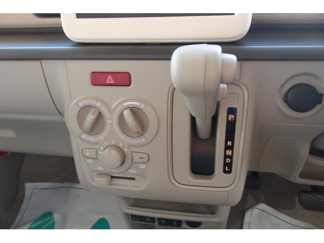 アルトラパン G 届出済未使用車 クリアランスソナー レーンアシスト 衝突被害軽減システム スマートキー アイドリングストップ シートヒーター CVT 盗難防止システム ABS ESC 衝突安全ボディ エアコン(5枚目)
