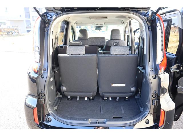 シエンタ ハイブリッドＺ　４ＷＤ　１０．５ディスプレイオーディオナビ　パノラミックビューモニター　フルセグＴＶ　フリップダウンモニター　セーフティセンス　ＥＴＣ　ＬＥＤヘッドライト　両側パワースライドドア（20枚目）