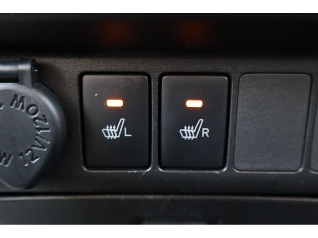 タンク カスタムＧ　Ｓ　ワンオーナー　４ＷＤ　純正９インチナビ　バックカメラ　クルコン　両側電動スライドドア　シートヒーター　ＥＴＣ（8枚目）