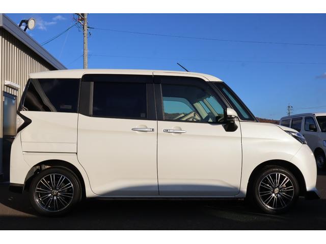 タンク カスタムＧ　Ｓ　ワンオーナー　４ＷＤ　純正９インチナビ　バックカメラ　クルコン　両側電動スライドドア　シートヒーター　ＥＴＣ（13枚目）