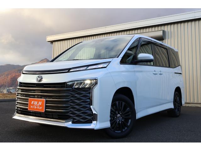 ヴォクシー Ｓ－Ｇ　登録済未使用車　４ＷＤ　純正１０．５ナビ　全方位モニター　フルセグＴＶ　両側パワスラ　ユニバーサルステップ　リアフリップダウン　チームメイトアドバンストパーク　快適利便ＭＩＤ　ＥＴＣ　シートヒーター（15枚目）