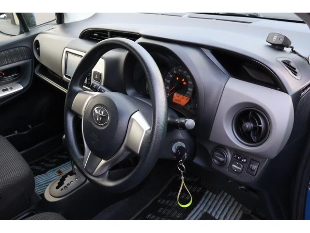 ヴィッツ Ｆ　ワンオーナー　４ＷＤ　ＥＴＣ　ナビ　ＴＶ　アルミホイール　キーレスエントリー　電動格納ミラー　ＣＶＴ　衝突安全ボディ　ＡＢＳ　ＥＳＣ　ＣＤ　ＤＶＤ再生　ＵＳＢ　エアコン　パワーステアリング（27枚目）