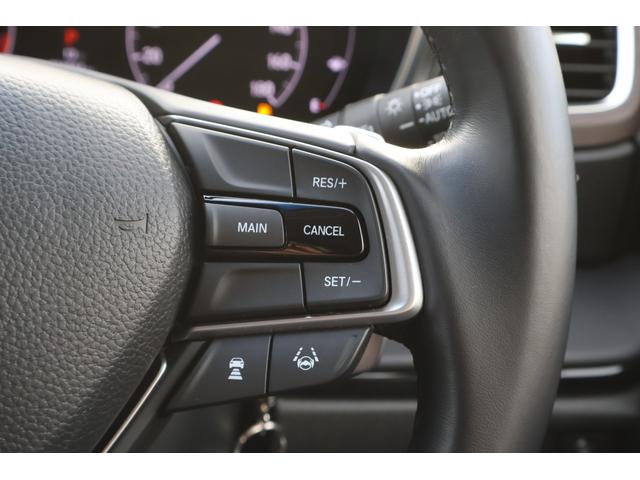 オデッセイ アブソルート・ＥＸ　４ＷＤ　純正１０インチナビ　マルチビューモニター　フルセグＴＶ　両側パワースライド　ＥＴＣ　ハーフレザー　パワーシート　シートヒーター　ホンダセンシング　ＬＥＤヘッドライト（10枚目）