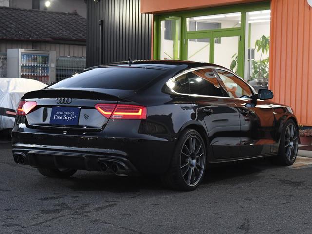 A5スポーツバック 2.0TFSIクワトロ 2.0TFSIクワトロ(4名)パワステ/パワーウィンドウ/シートヒーター/クルーズコントロール/スマートキー/キーレス/ETC/電動シート/パドルシフト/クルーズコントロール(5枚目)