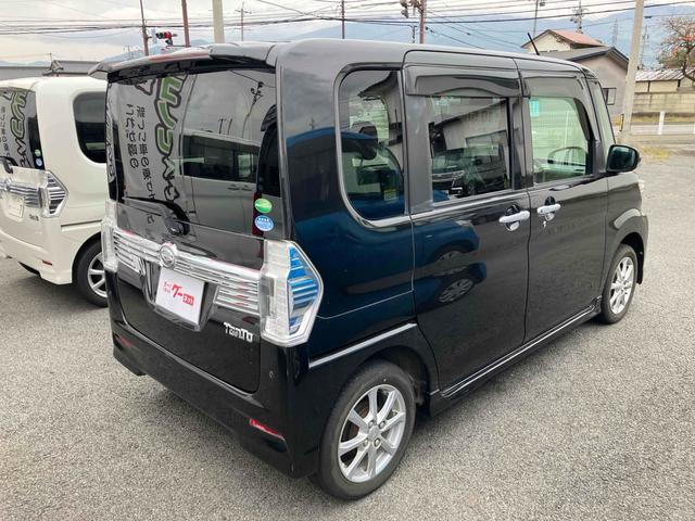 タント カスタムＸ　ＳＡＩＩＩ　４ＷＤ　ＥＴＣ　バックカメラ　両側スライド・片側電動　ＴＶ　クリアランスソナー　衝突被害軽減システム　オートマチックハイビーム　ＬＥＤヘッドランプ　スマートキー　アイドリングストップ　シートヒーター（13枚目）