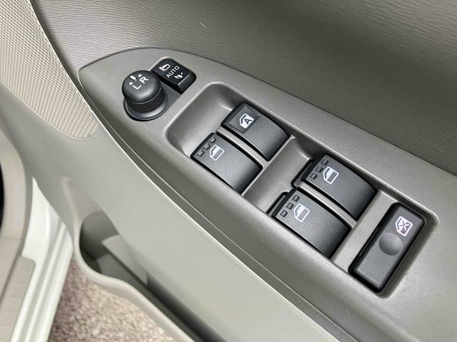 タント Ｘ　ＥＴＣ　両側スライド・片側電動　ＴＶ　衝突被害軽減システム　オートマチックハイビーム　スマートキー　アイドリングストップ　電動格納ミラー　シートヒーター　ベンチシート　ＣＶＴ　盗難防止システム　ＡＢＳ（11枚目）