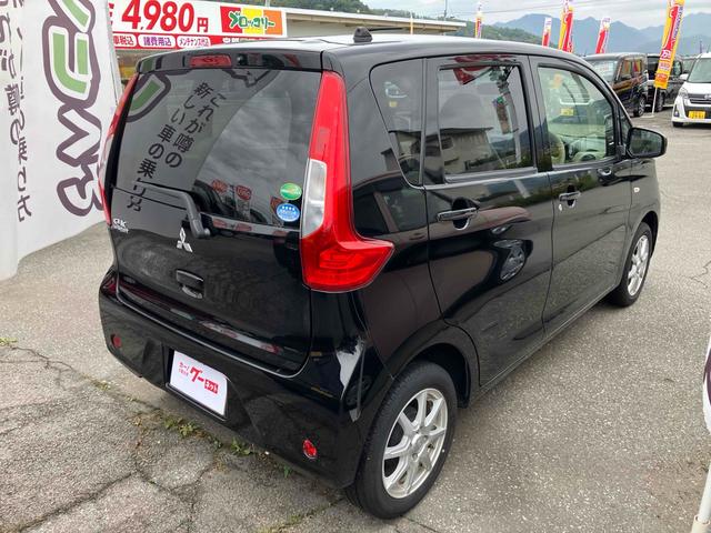 ｅＫワゴン 　Ｅ　キーレスエントリー　電動格納ミラー　シートヒーター　ベンチシート　ＣＶＴ　ＥＳＣ　ＣＤ　アルミホイール　エアコン　パワーステアリング　パワーウィンドウ（3枚目）