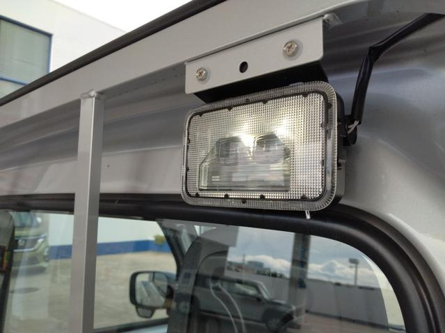 キャリイトラック KCエアコン・パワステ農繁仕様 4WD 5MT デフロック エアコン パワステ パワーウィンドウ 作業灯 コーナーセンサー 副変速機付 農繁(18枚目)