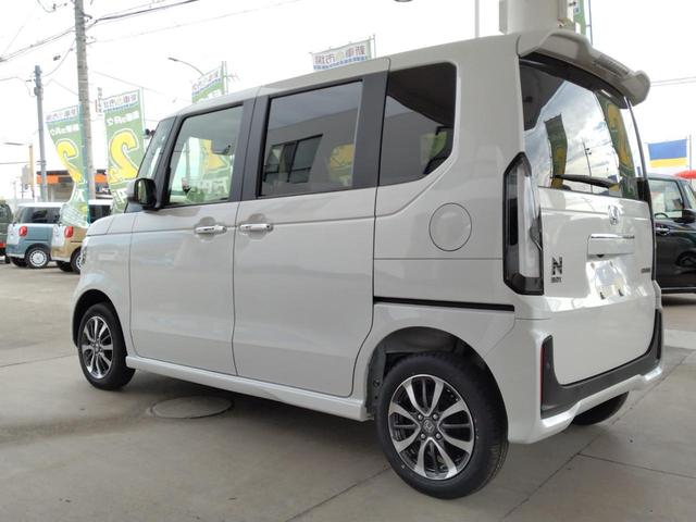 Ｎ－ＢＯＸカスタム ベースグレード　届出済未使用車　４ＷＤ　両側パワースライドドア　シートヒーター　オートブレーキホールド　電動パーキング　アダプティブクルーズコントロール　衝突軽減ブレーキ　レーンキープアシストオートマチックハイビーム（7枚目）