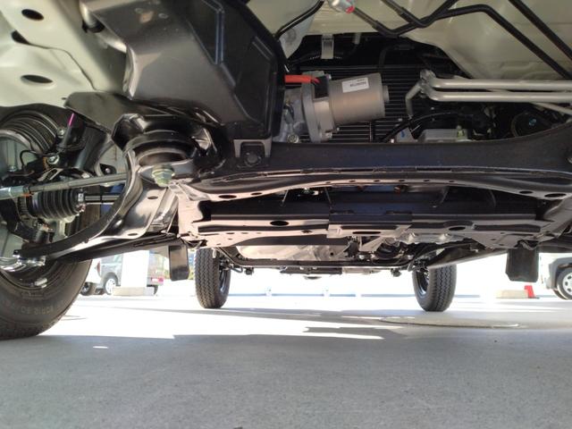 キャリイトラック ＫＣ　届出済未使用車　４ＷＤ　ＡＴ　コーナーセンサー　エアコン　パワステ　パワーウィンドウ　キーレス　オートライト　横滑り防止　車検令和９年１０月（10枚目）