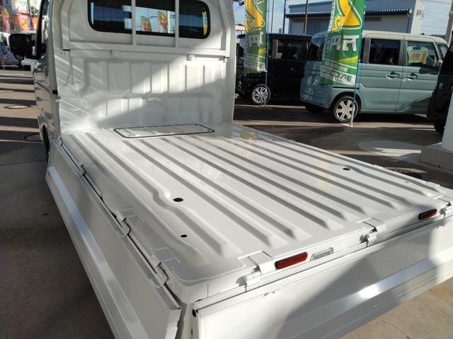 キャリイトラック ＫＣ　届出済未使用車　４ＷＤ　ＡＴ　コーナーセンサー　エアコン　パワステ　パワーウィンドウ　キーレス　オートライト　横滑り防止　車検令和９年１０月（15枚目）