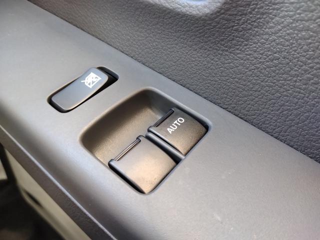 キャリイトラック ＫＣ　届出済未使用車　４ＷＤ　ＡＴ　コーナーセンサー　エアコン　パワステ　パワーウィンドウ　キーレス　オートライト　横滑り防止　車検令和９年１０月（26枚目）