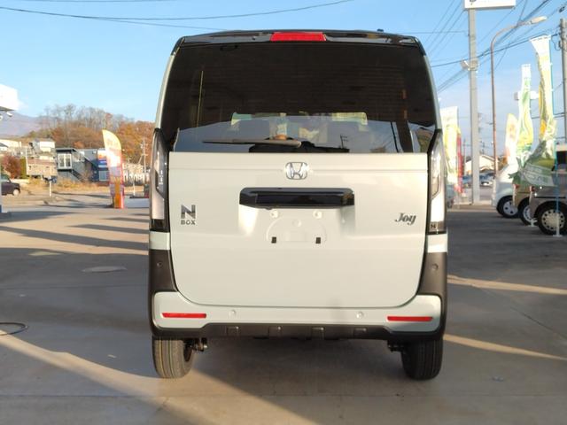 N-BOXジョイ ベースグレード 届出済未使用車 4WD クルーズコントロール シートヒーター 両側パワースライドドア 電動パーキング オートブレーキホールド オートマチックハイビーム コーナーセンサー ホンダセンシング(6枚目)