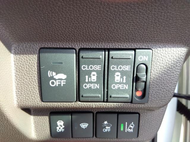 フリードハイブリッド ハイブリッド・Ｇホンダセンシング　ワンオーナー　４ＷＤ　衝突軽減ブレーキ　純正ナビ＆フルセグＴＶ＆バックカメラ　両面パワースライドドア　前席シートヒーター　車検令和８年１１月（14枚目）