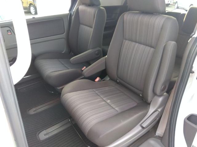 フリードハイブリッド ハイブリッド・Ｇホンダセンシング　ワンオーナー　４ＷＤ　衝突軽減ブレーキ　純正ナビ＆フルセグＴＶ＆バックカメラ　両面パワースライドドア　前席シートヒーター　車検令和８年１１月（22枚目）