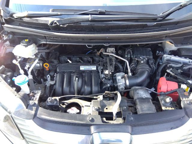 フリードハイブリッド ハイブリッド・Ｇホンダセンシング　ワンオーナー　４ＷＤ　衝突軽減ブレーキ　純正ナビ＆フルセグＴＶ＆バックカメラ　両面パワースライドドア　前席シートヒーター　車検令和８年１１月（34枚目）