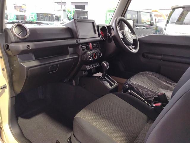 ������ȁ�����S�n���ǂ��V�[�g�Ȃ̂Œ����Ԃ̉^�]�ł����K�ɂ��߂������������܂��B�V�i�̃t���A�}�b�g�̂��������\�ł��B�f�ډӏ��ȊO�ɂ���]�̎ʐ^���������܂����炨�C�y�ɂ��₢���킹�������B