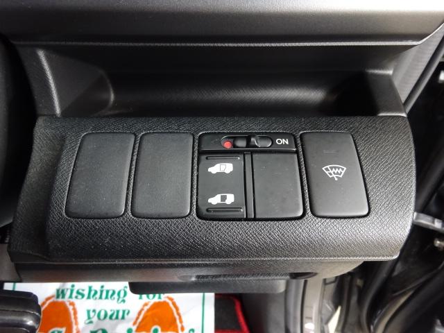 S 4WD ナビBカメラTV パワースライドドア HID(4枚目)