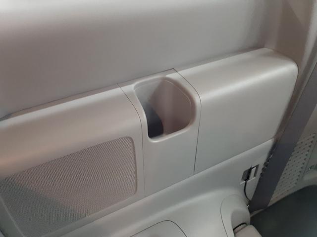 G コンフォートセレクション Bluetooth対応HDDナビゲーション 両側電動スライドドア 禁煙車 フルセグTV ETC車載器 HIDライト 社外15インチアルミホイール ドアミラーウインカー(70枚目)