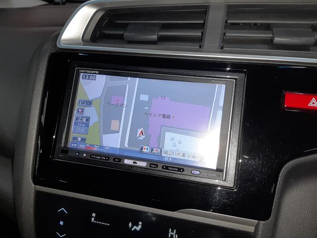 １３Ｇ・Ｓパッケージ　４ＷＤ　禁煙車　社外ＨＤＤナビ　フルセグＴＶ　ＬＥＤライト　フォグ　プッシュスタートスマートキー　オートライト　社外１５インチアルミホイール　パドルシフト　ドアミラーウインカー(3枚目)