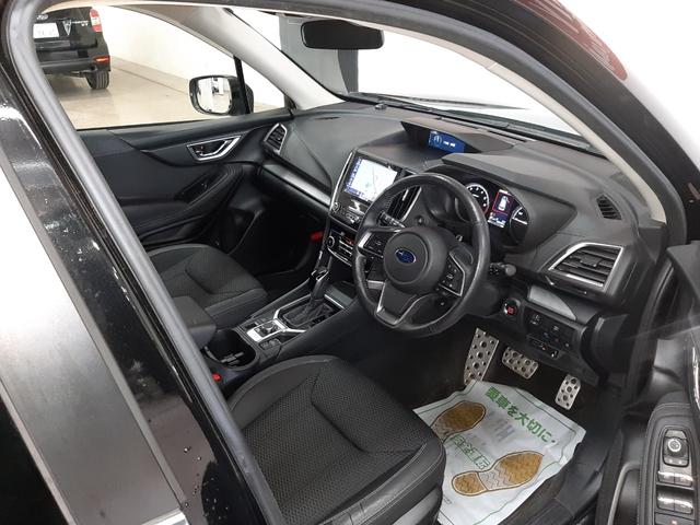 フォレスター プレミアム　４ＷＤ　禁煙車　アイサイトＶｅｒ３　レーダークルーズコントロール純正大型ナビ　バックカメラ　ＥＴＣ車載器　Ｘ－ＭＯＤＥ　Ｂｌｕｅｔｏｏｔｈ　フルセグＴＶ　ＬＥＤライト　シートヒーター（11枚目）