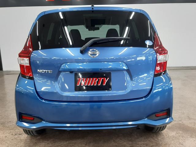 ノート Ｘ　ＦＯＵＲ　４ＷＤ　ナビ　フルセグＴＶ　バックカメラ　衝突軽減ブレーキ　オートライト　インテリジェントキー　Ｂｌｕｅｔｏｏｔｈオーディオ（52枚目）