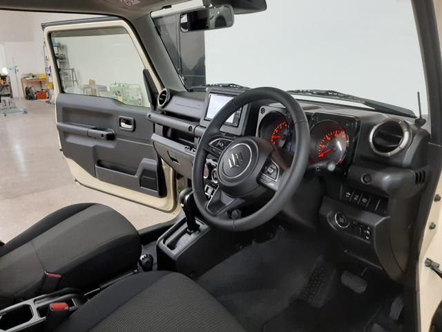 ジムニー XC 4WD 副変速機 リモコンエンスタ クルーズコントロール ナビ フルセグTV バックカメラ 衝突軽減ブレーキ シートヒーター LEDヘッドライト スマートキー Bluetoothオーディオ(11枚目)