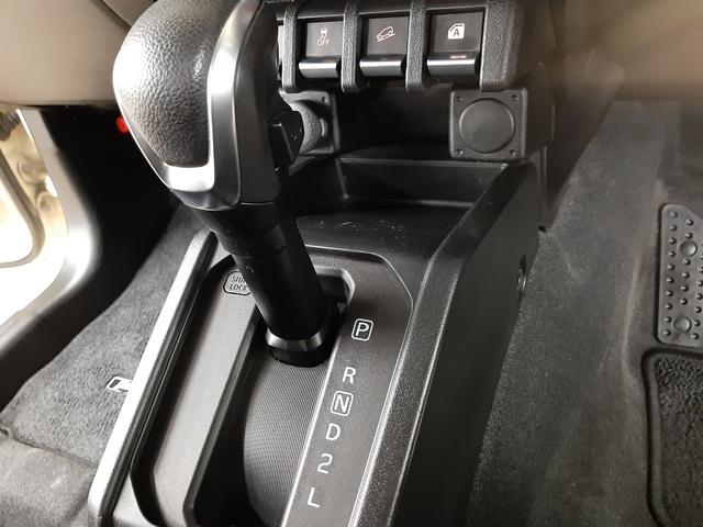 ジムニー XC 4WD 副変速機 リモコンエンスタ クルーズコントロール ナビ フルセグTV バックカメラ 衝突軽減ブレーキ シートヒーター LEDヘッドライト スマートキー Bluetoothオーディオ(26枚目)