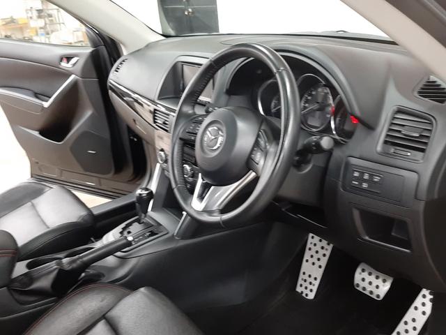 ＣＸ－５ ＸＤ　Ｌパッケージ　４ＷＤ　サンルーフ　黒革電動シート　クルーズコントロール　ナビ　フルセグＴＶ　バックカメラ　シートヒーター　前横カメラ　スマートキー　ＲＶＭ　衝突軽減ブレーキ　Ｂｌｕｅｔｏｏｔｈ　オートライト（11枚目）