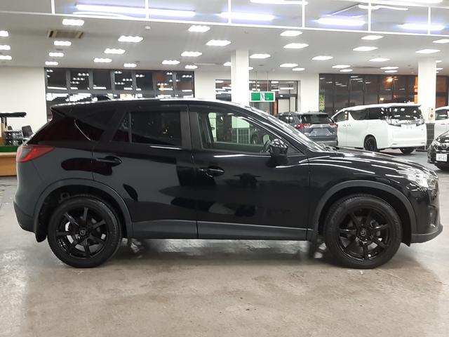 ＣＸ－５ ＸＤ　Ｌパッケージ　４ＷＤ　サンルーフ　黒革電動シート　クルーズコントロール　ナビ　フルセグＴＶ　バックカメラ　シートヒーター　前横カメラ　スマートキー　ＲＶＭ　衝突軽減ブレーキ　Ｂｌｕｅｔｏｏｔｈ　オートライト（16枚目）