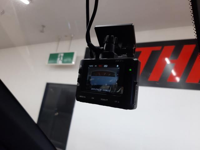 MITSUBISHI OUTLANDER PHEV G PREMIUM PACKAGE